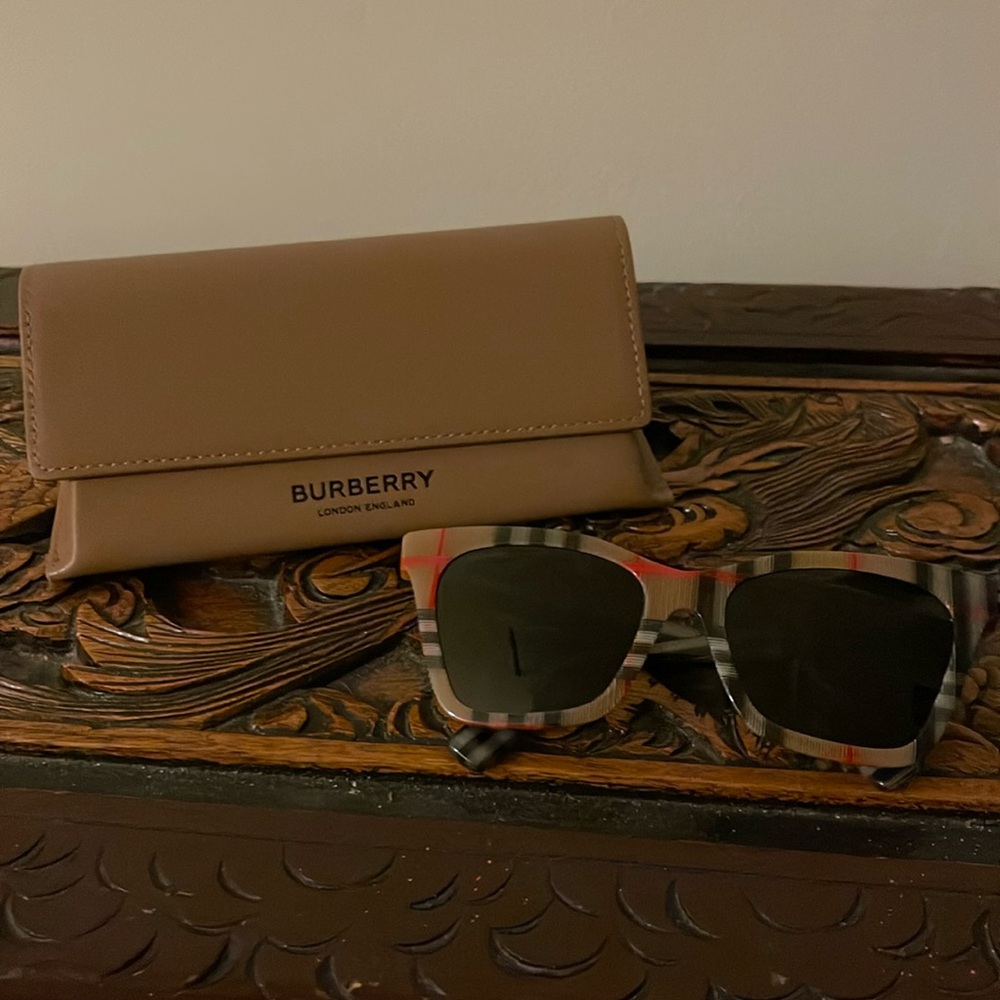Burberry Elsa Vintage Check Women Sunglasses